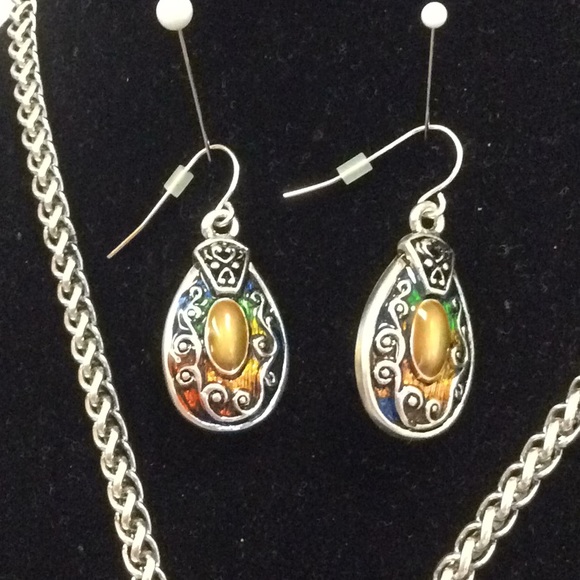 Indonesian Multi Color Necklace Set - Picture 5 of 12